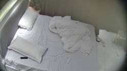 酒店偷拍高校眼镜婊班花被小伙追到手周末带出来操穴 干了几次 截图12