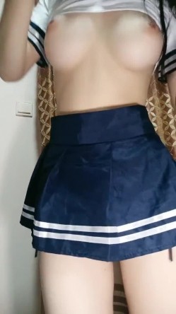 G奶大学生下海！奶子好大~【极品大学生】啪啪！内射，绝品，微微露了下脸，真的赞，这身材看了流口水 截图8