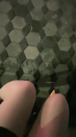 户外露出，真实刺激！~【你的户外小淫妇】，商场公园地摊 截图10
