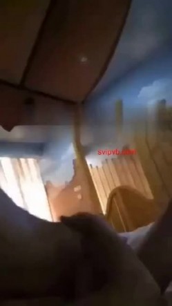 【秀人网红】 当红巨乳模特 妲己 与土豪啪啪私拍最新流出全集,打骚货美女被狠狠艹，用力顶她骚穴！ 截图13