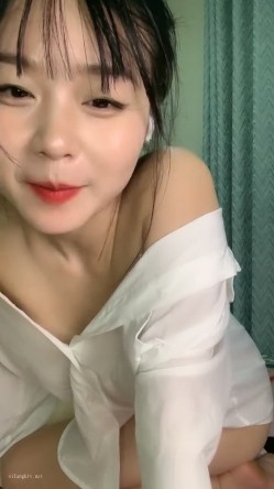 新人巨乳下海被干，【大白熊】，无套口爆吞精内射~相当哇塞，这奶子直接亮瞎双眼，纯天然无滤镜，真实 截图5