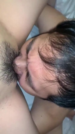 淫妻3P群P自慰露出尿脸,【双面夫妻_0575妓啪啪】,反差都市丽人，约单男交换 截图3