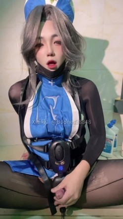 国产极品CD 宏宇sama 国产人气CD，长相清纯可爱，擅长Cos各种动漫人物，混迹各大漫展却不做线下 截图5