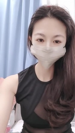 模特御姐【多汁儿葡萄】高跟丝袜自慰喷水无套爆操 截图8