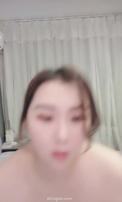 爆乳美女【若水】明星颜值抠逼舔奶自慰超级性感，‘我的绝活就是睡大哥，可惜没有 哈哈哈’ 洗奶奶给观众看！ 截图6
