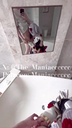 【圣诞特辑】「美女Coser收藏家」福利姬泡良大神「Maniacccccc」付费资源《原神》诺艾尔卫生间调教后入 截图9