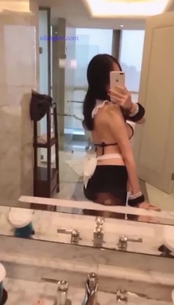 顶级女模私拍！颜值巅峰秀人网绝美人气女神【玥儿玥】福利私拍，露脸露点揉胸扣逼 截图9