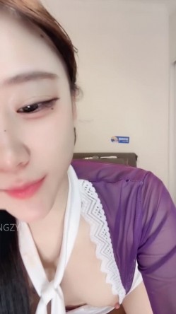 七彩主播【安小然】丝袜小姨子勾引姐夫口交骑乘啪啪 截图1