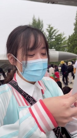 【TIMCOB】可爱的JK小姐姐！宽松白内撅屁股被拍！ 截图10