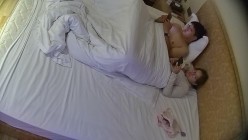 情趣酒店   大奶御姐第一炮没爽够 主动给男人撸屌开启第二炮 完事儿之后好你还没够 男人扛不住吧 截图6