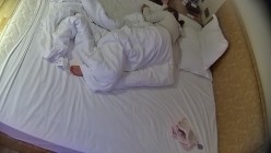 情趣酒店   大奶御姐第一炮没爽够 主动给男人撸屌开启第二炮 完事儿之后好你还没够 男人扛不住吧 截图8
