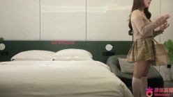 探花洪七3000约炮 细致挂硕果的夹子音御姐毒龙做的很认真还没插进去就喊疼哥哥一直叫个不停 截图1