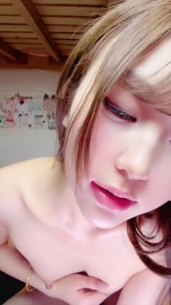 ️唯美校花女神【果味仙女】重磅来袭！居然在宿舍脱光光自嗨~可惜了 截图13