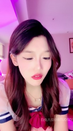 ️神级女神【董小姐】高端女神！模特身材~裸舞~道具自慰~白浆直流！ 截图13