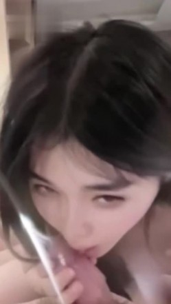 抖音斩虎团队女网红 孙一鱼 下海私拍 性爱视频曝光坐实反差人设 截图3