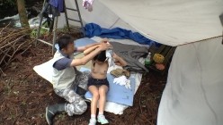 IBW-838 夏休みキャンプ場管理人による日焼け美少女野外わいせつ映像 截图2