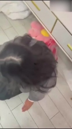 【校园霸凌强奸】江苏无锡王美成被霸凌后，又被强迫跟大叔做爱，被操到哭，一群畜生啊！ 截图6