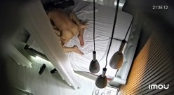 萤石云酒店偷拍 ️油腻大叔幽会少妇情人互舔性器官各种姿势啪啪 截图15