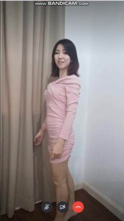 线上招聘内衣模特,套路应聘想当模特的美女,全方位无死角展示身材 截图12