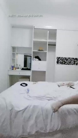 经典猛男约啪大神【野狼出击】今晚闺蜜秒变空姐 制服诱惑 美乳黑丝漂亮粉穴 午夜猛男连操两炮 高清源码录制 截图13
