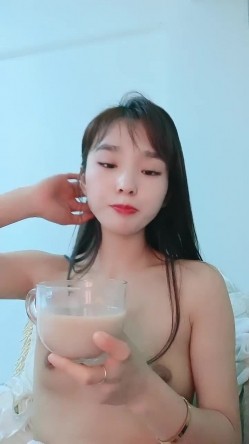 核弹！校花被干了~20小时~【杨洋小妹妹】无套啪啪~吞精~ 截图6