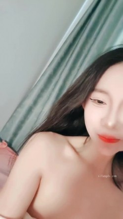 【很可爱呢】乖巧学妹 穿着骚骚的内衣诱惑狼友 各种体位爆草蹂躏 截图4