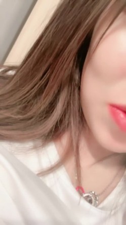 校花女神尤物，全程露脸上学时期的梦，性感的大奶子一只手握不住，听狼友指挥自慰骚穴直流淫水，呻吟可射 截图11