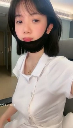 绿播下海！顶级G奶女神~【暖暖】扣穴自慰！绝对秒射，童颜巨乳！ 截图16