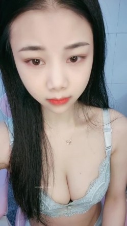 【情侣】【小曼AA】合集，天生丽质美女与男友的温情岁月，肤白貌美，大眼睛，气质真是好 截图5