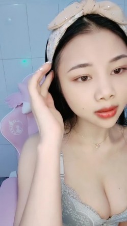 【情侣】【小曼AA】合集，天生丽质美女与男友的温情岁月，肤白貌美，大眼睛，气质真是好 截图11