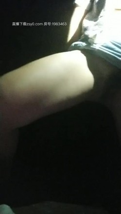 极度骚货〖户外骚鸡〗晚上逼痒难耐约粉丝户外野战 跪舔裹爽了翘臀无套后入怼操 口爆裹射 够骚够劲 高清源码录制 截图9