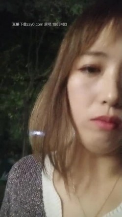 极度骚货〖户外骚鸡〗晚上逼痒难耐约粉丝户外野战 跪舔裹爽了翘臀无套后入怼操 口爆裹射 够骚够劲 高清源码录制 截图11