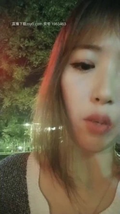 极度骚货〖户外骚鸡〗晚上逼痒难耐约粉丝户外野战 跪舔裹爽了翘臀无套后入怼操 口爆裹射 够骚够劲 高清源码录制 截图12