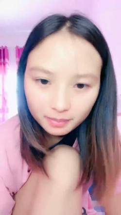 来大姨妈还直播~血超多，【红色高跟鞋】，都是姨妈的味道~超爽，这场面不多见，真是豁出去了，刺激 截图2