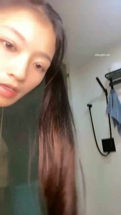人气小仙女，【柠美】极品女神~校花颜值~魔鬼身材~大尺度自慰~特写BB，戴上眼镜完美反差 截图12