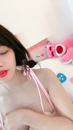 梦寐以求的女神下海！~【绵绵冰】逆天颜值，最强尺度，值得撸，黑丝美腿，水汪 截图15