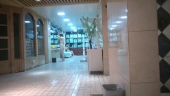 【极品偷拍】国内『温泉会所』贴脸偷拍沐浴更衣泳池戏水 超多美女良家少妇近距离接触 截图2