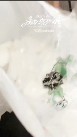【超美高端 ️罕见露脸露点】极品CosPlay爆机少女【喵小吉】纯欲系新作《深夜地铁》极致粉穴豪乳露出 超清4K原版 截图11