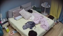 酒店偷拍假期放假不回家情侣后续 气质眼镜女友化完妆变高冷旗袍女神让男友后入爽干 截图8