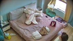酒店偷拍假期放假不回家情侣后续 气质眼镜女友化完妆变高冷旗袍女神让男友后入爽干 截图16