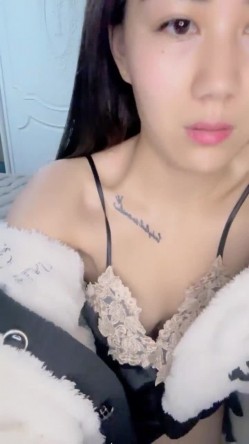 新人！极品御姐【爱喝开水】长腿高跟~足交爆添~女上位啪啪 截图3