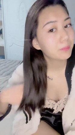 新人！极品御姐【爱喝开水】长腿高跟~足交爆添~女上位啪啪 截图4