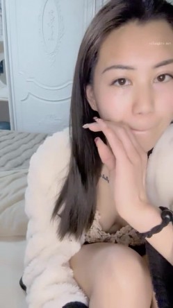 新人！极品御姐【爱喝开水】长腿高跟~足交爆添~女上位啪啪 截图11