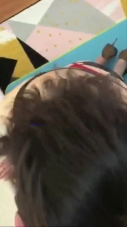 超顶反差婊少妇公务员美熟女【蓝阿姨】厚厚的红唇显得无比性感，口交舌功了得 截图1