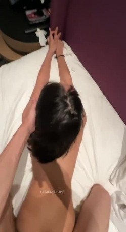 三月最新泄密流出约炮大神 ️华东最帅的男人 ️酒店约炮淫乱双飞约炮各种学生妹 截图12