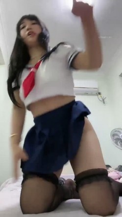【极品御姐】【云朵很甜】合集巨乳良家姐内射骚逼吸烟 截图14