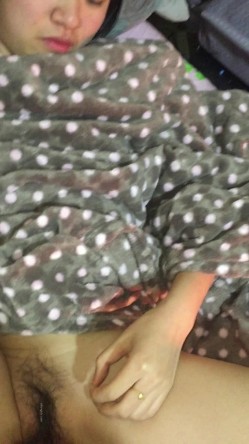【精品】独家泄密流出系列19 河北人妻家中自拍 迷奸女同事 真实良家的私密性生活 生活照艳照对比 极品反差婊收藏版 截图6