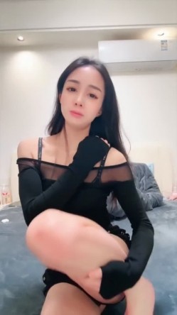 淫荡美女老师【老师湿透了】全程高然 被操内射了 后入+内射 口爆 疯狂自慰 截图6