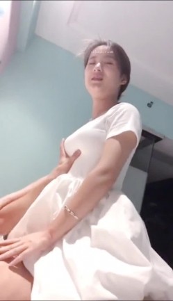 极品露脸反差母狗福利大合集 截图4