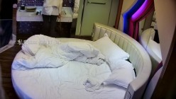 《黑客破解》中年大叔酒店和美女下属酒店偷情 刚干了几分钟鸡巴就是死活怎么弄也硬不起来了 截图15